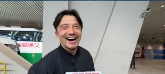 帶孩子和帶球隊(duì)哪個(gè)更累？謝暉笑言：都累，但帶孩子更累
