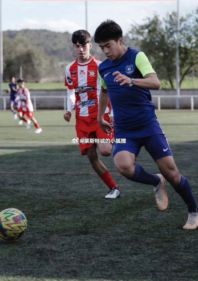 效力巴達(dá)洛納U16的中國(guó)球員汪修昊，入選西班牙加泰羅尼亞大區(qū)隊(duì)